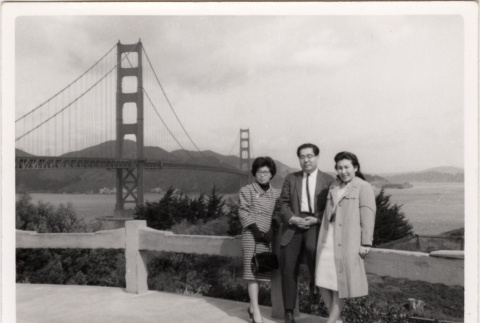 Tomoye, Henri and unknown women standing in front of Golden Gate Bridge (ddr-densho-426-105)
