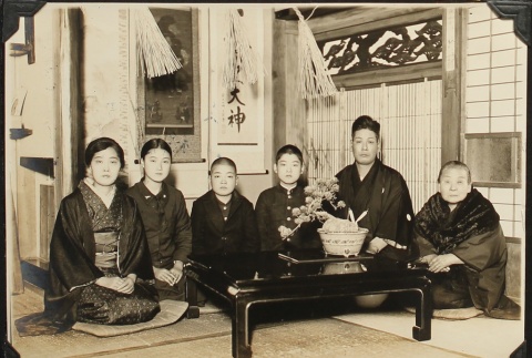 Portrait of Japanese family in Nanukaichi (ddr-densho-259-495)