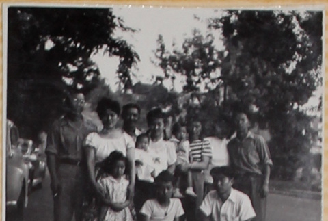 Group of men, women and children (ddr-densho-522-37)