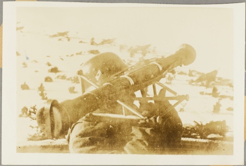 German soldier with a rocket launcher (ddr-njpa-13-875)