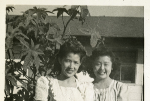 Tazu Kawamoto with her friend (ddr-csujad-11-193)