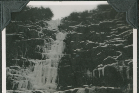 Frozen waterfall (ddr-ajah-2-309)