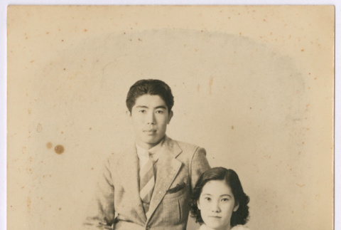 Teruko Nancy (Nagai) Yoshida and Tadashi Francis Yoshida portrait (ddr-densho-495-66)