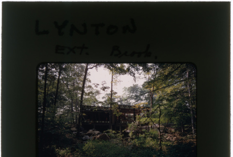 Home construction at the Lynton poject (ddr-densho-377-1173)