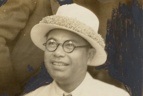Man wearing a suit and hat (ddr-njpa-2-978)