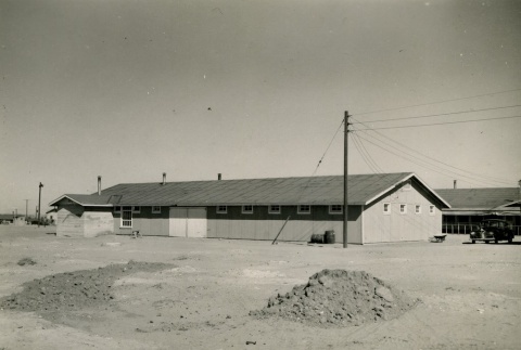 Barracks (ddr-densho-159-190)