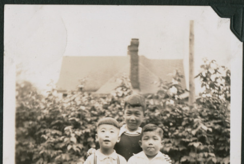 Kinji and two boys (ddr-densho-355-564)