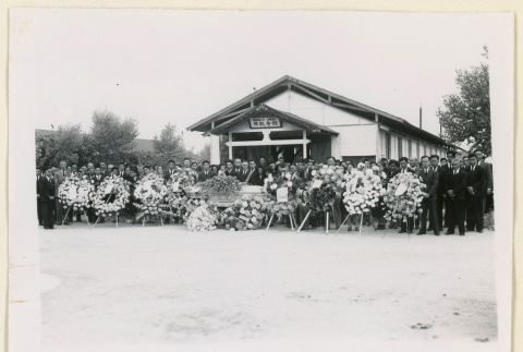 Mourners at Mrs. K. Oishi's funeral (ddr-densho-37-1724)