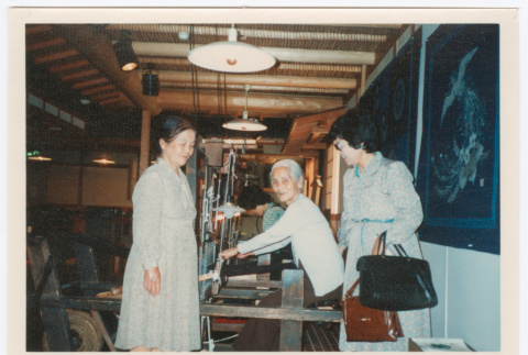 Mitsuye Yabe and Friends using Loom (ddr-ohs-1-187)