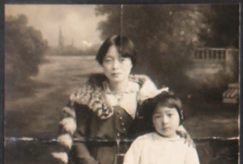 Portrait of woman and girl (ddr-densho-493-166)