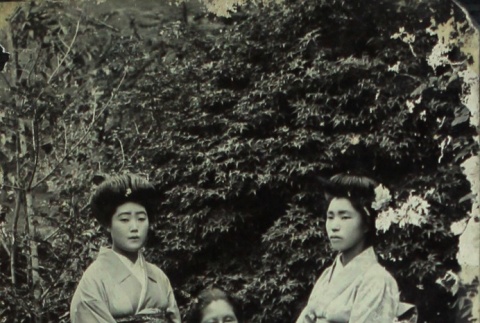 Three women in kimono (ddr-densho-252-29)