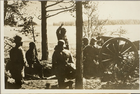 Photos of Finnish soldiers training with rifles and anti-aircraft gun (ddr-njpa-13-1025)