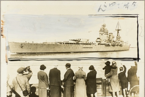 People watching the HMS Nelson pass by (ddr-njpa-13-542)
