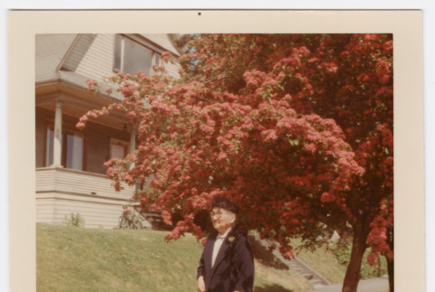 Grandma walking down sidewalk (ddr-densho-462-105)