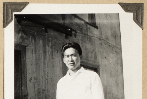 Gary Kikawa at Salt Lake (ddr-densho-542-439)