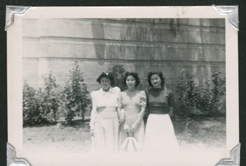 Three girls (ddr-densho-550-133)