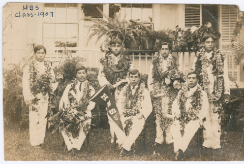 Graduating students of Hilo Boarding School 1907 (ddr-densho-492-13)