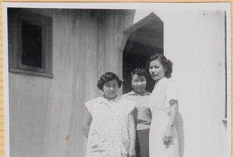 Yoshiko Shiomi with two unidentified women (ddr-densho-522-297)
