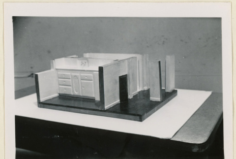 Unit house model (ddr-densho-37-1535)