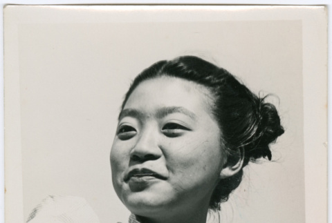 Portrait of a young woman (ddr-densho-329-811)