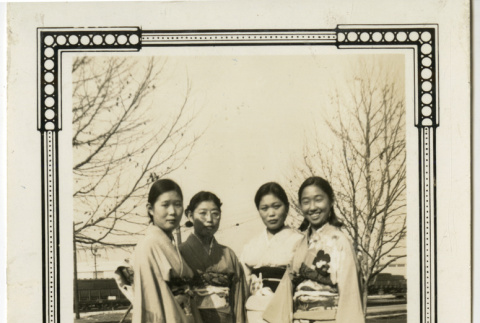 Women in kimonos (ddr-densho-391-33)
