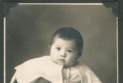 Baby portrait (ddr-densho-483-272)