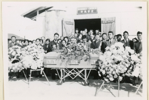 Mourners at Teruo Matsumoto's funeral (ddr-densho-37-1591)