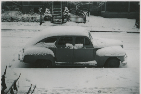 Car in snow (ddr-densho-357-3)