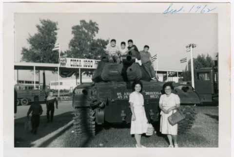 Japanese Americans and tank (ddr-densho-325-522)