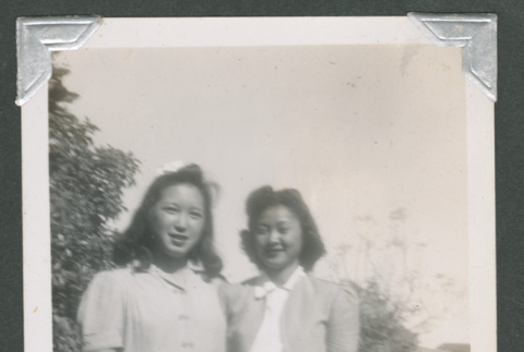 Suzie Shiota and Mitsuye Takemiya (ddr-densho-550-145)