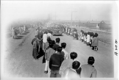 Parade for a Japanese American soldier (ddr-densho-37-664)