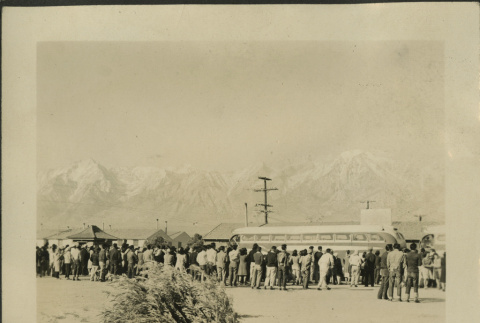 Furlogh workers leave Manzanar for the beet fields of Montana and Idaho (ddr-densho-343-63)