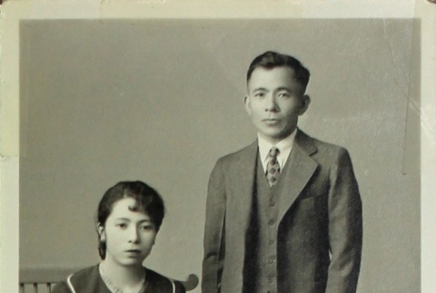 Family portrait (ddr-densho-252-123)