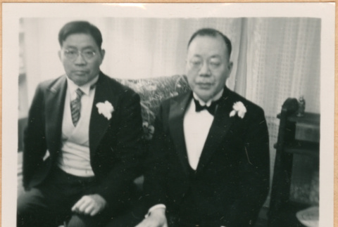 Tomoyuki Nozawa (right) with unidentified man (ddr-densho-410-516)