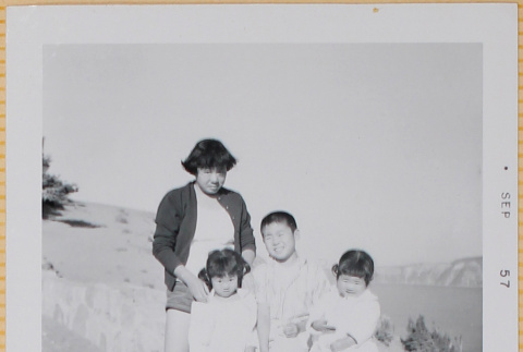 Yoshiko, Leslie, Susan and William Shiomi at Crater Lake overlook (ddr-densho-522-430)
