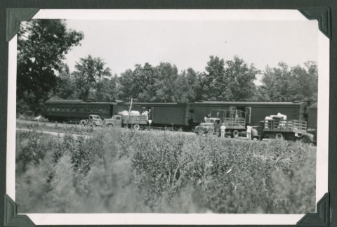 Train loading or unloading (ddr-densho-471-11)