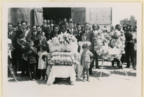 Funeral for M. Yamamoto (ddr-densho-37-2082)