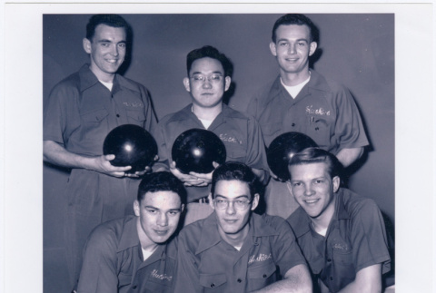 The 1955 University of Washington Husky bowling team (ddr-densho-26-255)