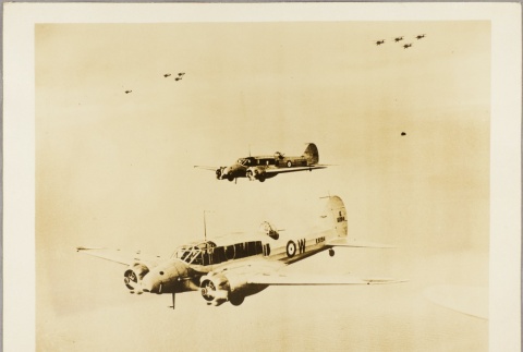 British planes in flight (ddr-njpa-13-205)