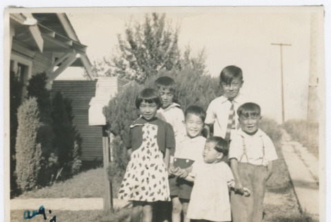 Japanese American children (ddr-densho-26-69)