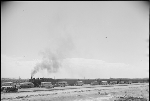 Japanese Americans arriving by train (ddr-densho-37-824)