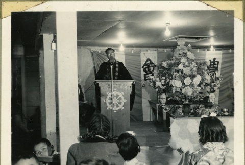 Rev. Shinjo Nagatomi giving a sermon (ddr-manz-4-123)