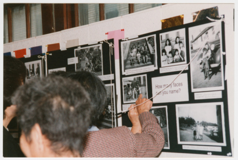 Seniors finding known faces at Japanese Language School Reunion (ddr-densho-506-91)