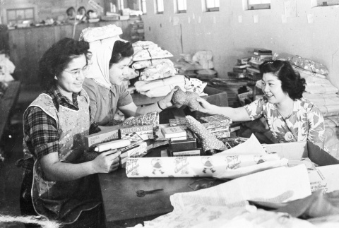 Japanese Americans preparing for Christmas (ddr-densho-37-9)