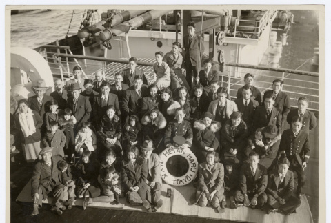 Group photograph aboard M.S. Haian Maru (ddr-densho-404-432)