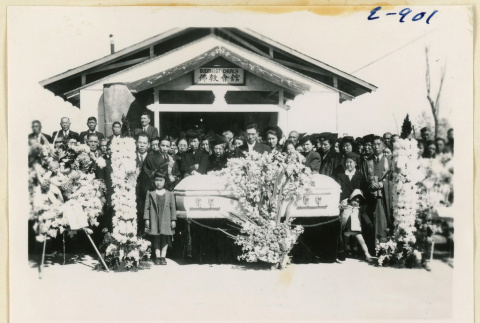 Funeral for Fujishige (ddr-densho-37-1937)