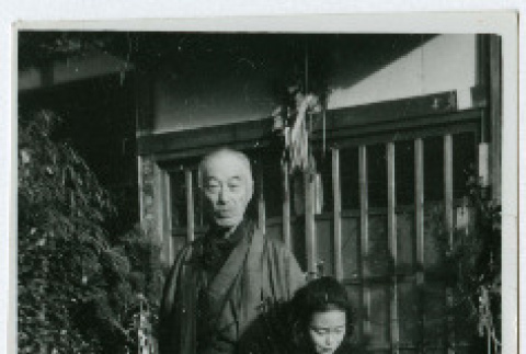 Photo of man and child (ddr-densho-355-118)