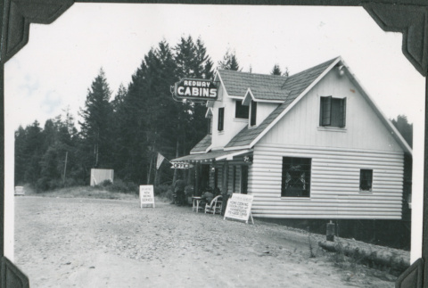House and cafe with sign: Redway Cabins (ddr-ajah-2-217)