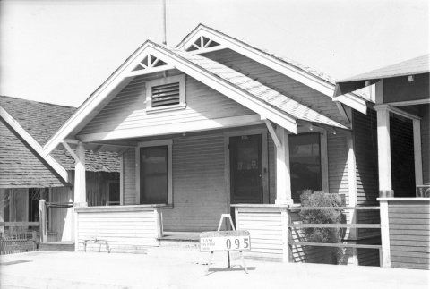 House labeled East San Pedro Tract 095 (ddr-csujad-43-84)