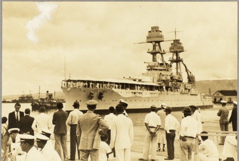 The USS Oklahoma entering a dock (ddr-njpa-13-115)